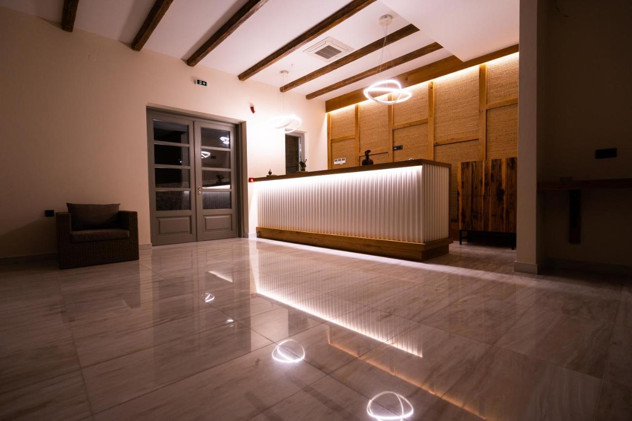Kouros Blanc Resort & Suites Пунда Екстериор снимка